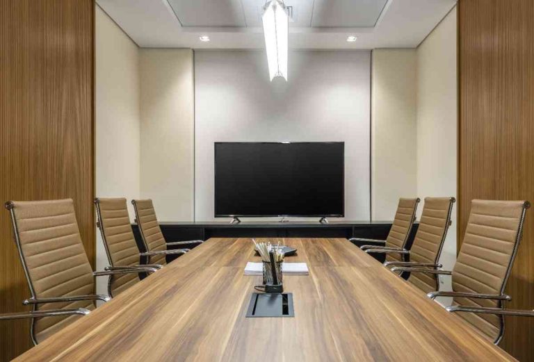 What is a Conference Room? Types, Layouts & How to Choose the Right One for Your Business