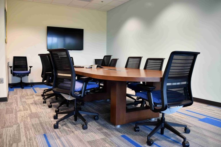 How to Choose the Perfect Meeting Space for Your Team
