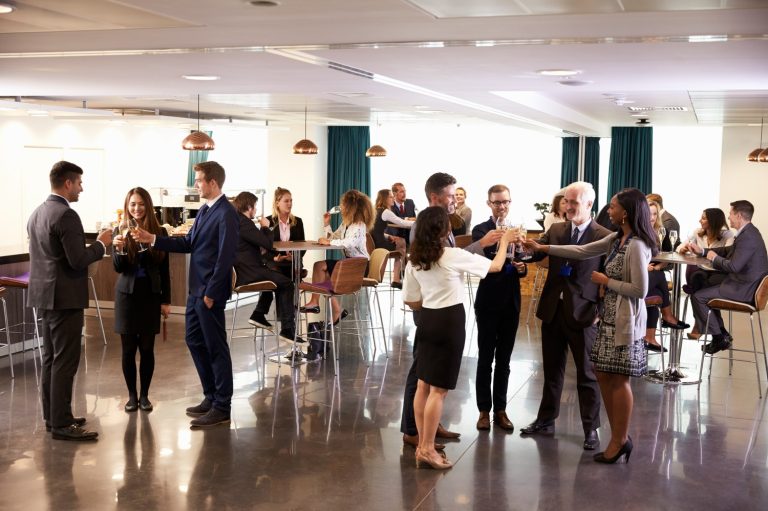 How to Plan the Perfect Corporate Event in Noida