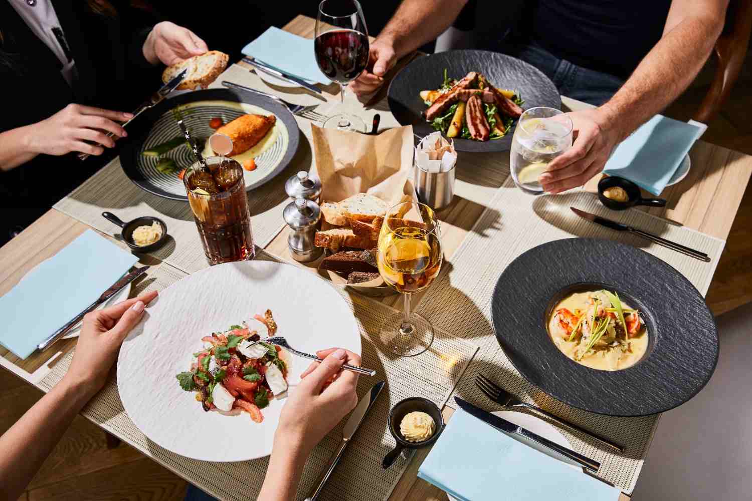Fine Dining vs Casual Dining: What’s the Difference?